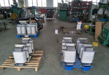 Transformer price, voltage stabilizer price, transformer manufacturer, step-up transformer, output reactor, SHANGHAI ZHENHUA TRANSFORMER MFG CO., LTD.Zhenhua Workshop Show